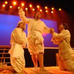 Découvrir l’univers du théâtre avec Parcours Enfance & Jeunesse