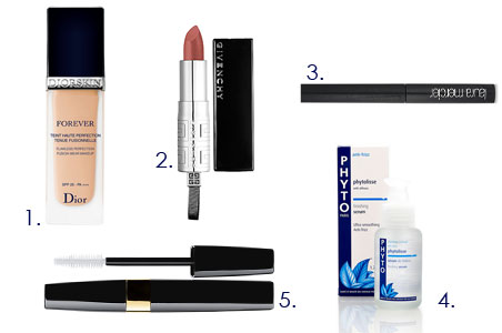 Cinq produits de beauté indispensables à Paris Cinq produits de beauté indispensables à Paris